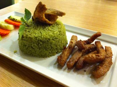 ข้าวผัดเขียวหวานปลาสลิด หมูแดดเดียว ที่ ร้านอาหาร The Terrace ลาดพร้าว