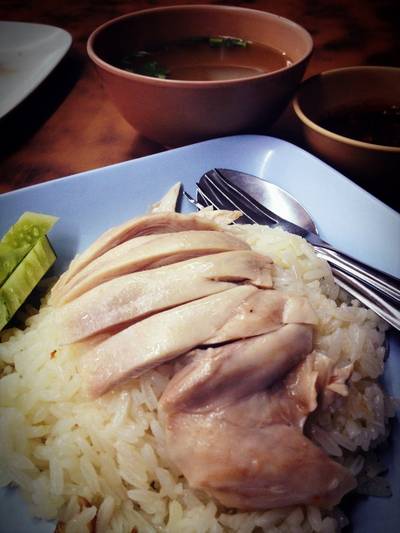 ร้านอาหาร ข้าวมันไก่ 888 (Eighty Eight Eight)