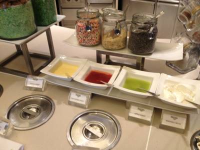 icecream station ที่ ร้านอาหาร Chatuchak Cafe Centara Grand @ Central Plaza Ladprao icecream station ที่ ร้านอาหาร Chatuchak Cafe Centara Grand @ Central Plaza Ladprao