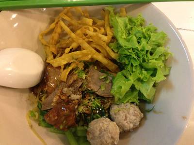 อร่อยมากจริงๆ ที่ ร้านอาหาร ร้านก๋วยเตี๋ยวหมู 1000 เส้น