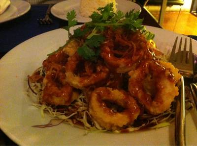 ปลาหมึกสามรส ที่ ร้านอาหาร ขวัญจิตร