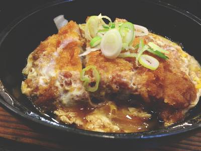 ทงคัตสึโทจิ ที่ ร้านอาหาร Yayoi Central Pinklao ทงคัตสึโทจิ ที่ ร้านอาหาร Yayoi Central Pinklao