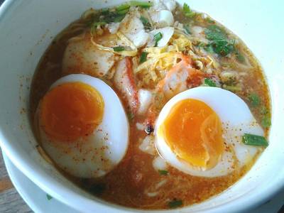 หร่อยๆ ที่ ร้านอาหาร ก๋วยเตี๋ยวไข่ คุณแหม่ม