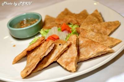 ร้านอาหาร Anna & Charlie's Cafe
