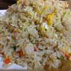 ข้าวผัดหมึก ที่ ร้านอาหาร ล้าน 8 พัน 9