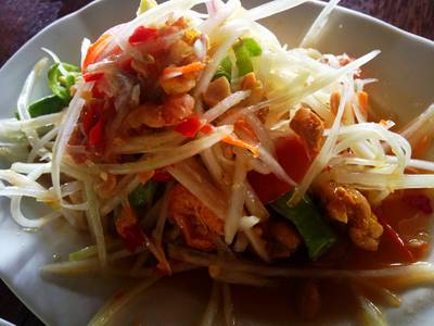 ตำไทยถั่วกระจก ที่ ร้านอาหาร พระราม 9 ไก่ย่าง