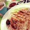 ร้านนี้เจ้าของเป็นคนดัง ที่ ร้านอาหาร Kho ข้าวมันไก่โก๊ะตี๋ RCA
