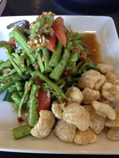 ตำถั่วปูปลาร้า ที่ ร้านอาหาร บ้านส้มตำ ซอยศรีเวียง
