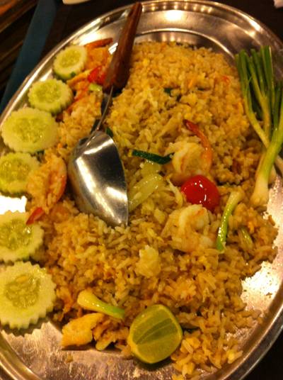 ร้านอาหาร แสงไทย ซีฟู้ด