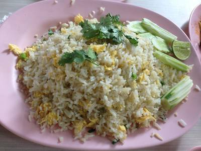 ข้าวผัดปูอ่ะ ที่ ร้านอาหาร เก๋าใหญ่ ซีฟู๊ด