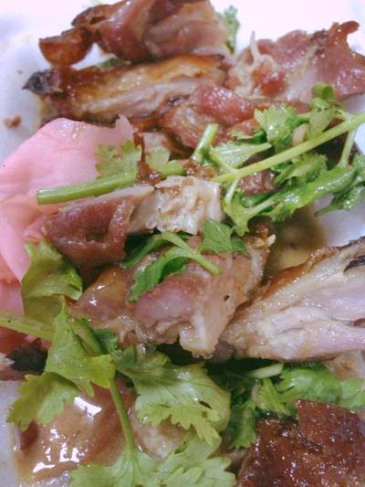 เป็ดย่างหนังกรอบ ที่ ร้านอาหาร ห่านท่าดินแดง (ฉั่วคิมหลี) ลาดพร้าว เป็ดย่างหนังกรอบ ที่ ร้านอาหาร ห่านท่าดินแดง (ฉั่วคิมหลี) ลาดพร้าว