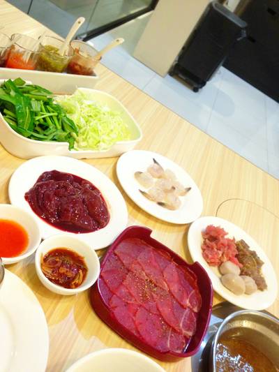 ร้านอาหาร โต๊ะเตี๋ยวตุ๋น