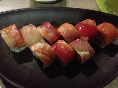 Rainbow ที่ ร้านอาหาร Isao Rainbow ที่ ร้านอาหาร Isao
