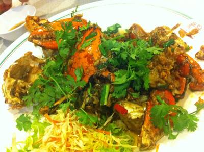 ปูผัดพริกไทยดำ ที่ ร้านอาหาร สมบูรณ์โภชนา สุรวงศ์