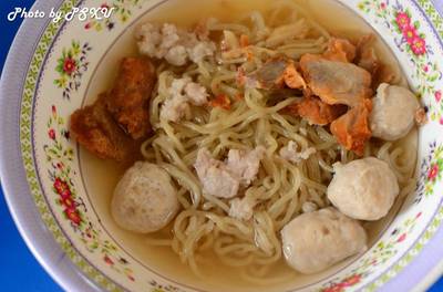 ร้านอาหาร ก๋วยเตี๋ยวติดแอร์ เจ๊จวน