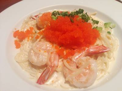 พาสต้าครีมซอสไข่กุ้ง ที่ ร้านอาหาร ปลาดิบ