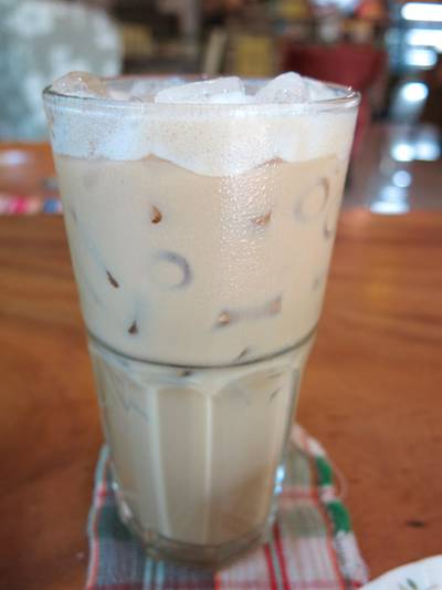 เอสเปรสโซ่เย็น 60 บาท (อร่อย!)  ที่ ร้านอาหาร JC Coffee Gallery