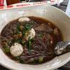 ก๋วยเตี๋ยวเรือ ชามใหญ่ ที่ ร้านอาหาร ท่าฉลอง พลาซ่าลากูน