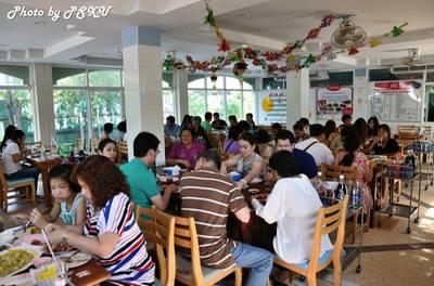 ร้านอาหาร แดงอาหารทะเล (เจ๊แดง) เจ้าเก่า