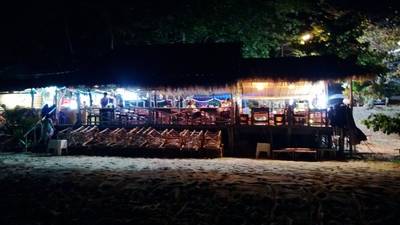อ่าวไข่ซีฟู้ด ที่ ร้านอาหาร อ่าวไข่ซีฟู้ด
