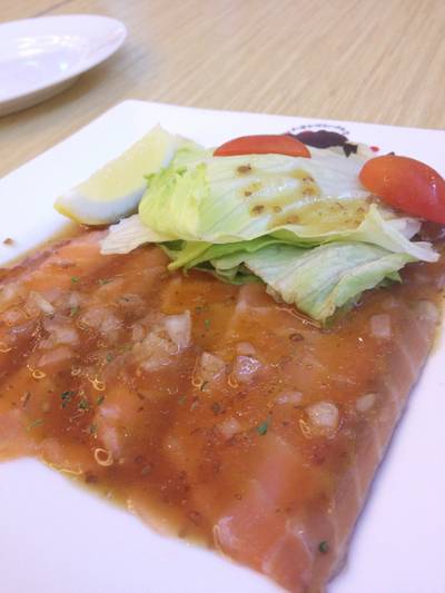 Salmon Calppacho ที่ ร้านอาหาร Pasta De Waraku CentralWorld