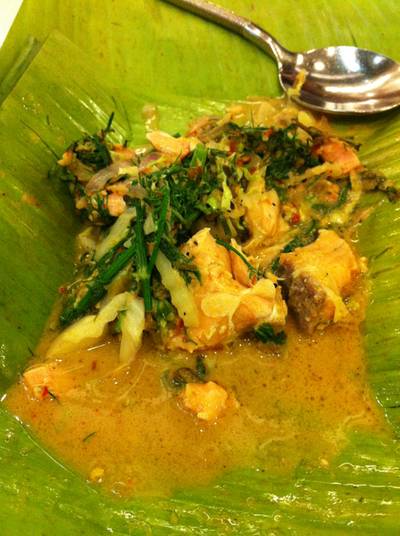 ห่อหมกปลาแซลมอน ที่ ร้านอาหาร Cafe Chilli Siam Paragon