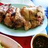 ไก่ย่างน้ำผึ้งที่ไม่ได้รสน้ำผึ้งเท่าไร ออกแห้งๆเฉยๆ ที่ ร้านอาหาร ส้มตำหน้าเมือง พัทยาเหนือ