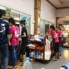 พนักงานมากมายเดินจะชนกันตายแต่รู้สึกเหมือนเราไม่มีตัวตน ที่ ร้านอาหาร นายฮ้อปูดอง