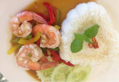 ข้าวผัดกุ้งพริกขี้หนู ที่ ร้านอาหาร VT แหนมเนือง