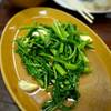 ผัดผักบุ้งไฟแดง ที่ ร้านอาหาร นายฮ้อปูดอง