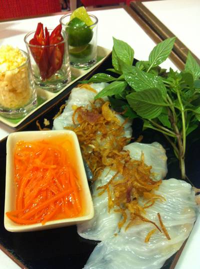 Ban Gun/145 ที่ ร้านอาหาร Little Hanoi