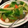 ผักผักรวมมิตรใส่หอยเชลล์ ที่ ร้านอาหาร สมบูรณ์โภชนา จุฬาซอย 8