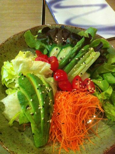 House Salad ที่ ร้านอาหาร Isao House Salad ที่ ร้านอาหาร Isao