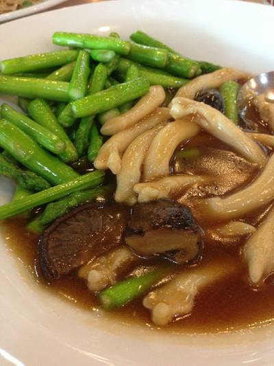  หน่อไม้ทะเลเจี๋ยน ที่ ร้านอาหาร กวนอา