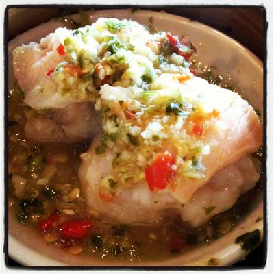 ปลานึ่งมะนาว ที่ ร้านอาหาร Hong Kong Fisherman Suki & Restaurant