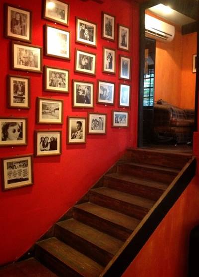 บรรยากาศด้านใน ที่ ร้านอาหาร The Fabulous Bar & Dessert Cafe