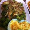ยำถั่วพลู รสชาติเข้มข้น เด็กทานได้ผู้ใหญ่ทานดี ที่ ร้านอาหาร นราทิพย์ ซีฟู้ด