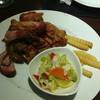 ขาหมูเยอรมัน ที่ ร้านอาหาร Aree Alley