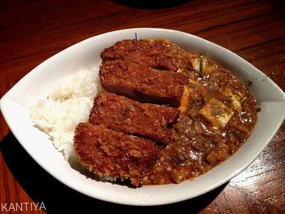 ข้าวหน้าหมูทอดมิโซะซอส อร่อยจนน้ำตาเล็ด ที่ ร้านอาหาร The Grill Tokyo