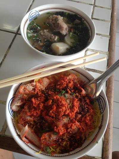 บะหมี่เกี๊ยวแห้งพิเศษ ที่ ร้านอาหาร บุเรงนองบะหมี่เกี๊ยวกุ้ง