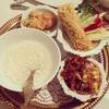 ข้าวแช่พร้อมเครื่องเคียง5อย่าง ที่ ร้านอาหาร ท่านหญิง