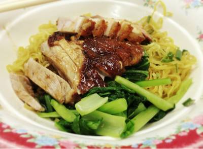 บะหมี่เป็ดแห้ง ที่ ร้านอาหาร ประจักษ์เป็ดย่าง บางรัก บะหมี่เป็ดแห้ง ที่ ร้านอาหาร ประจักษ์เป็ดย่าง บางรัก