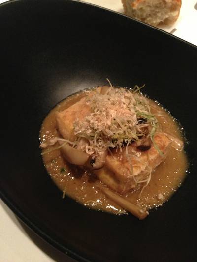 Fried Tofu With Foie Gras ที่ ร้านอาหาร Water Library Chamchuree Square Fried Tofu With Foie Gras ที่ ร้านอาหาร Water Library Chamchuree Square