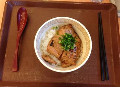 ข้าวไก่เทอริยากิสุคิยะ ที่ ร้านอาหาร Sukiya (สุคิยะ) Asiatique