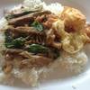 ข้าวกะเพราเป็ดปุํบปั๊บ ที่ ร้านอาหาร ปุ๊บปั๊บ