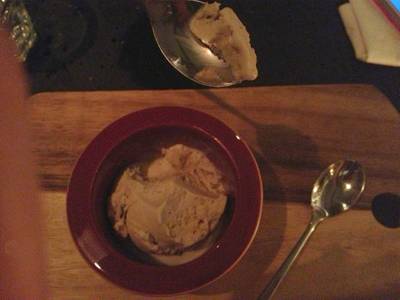 Banana Chocolate Ice Cream ที่ ร้านอาหาร Salt