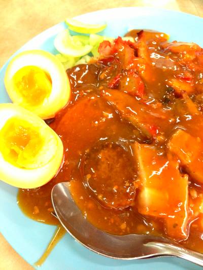 ร้านอาหาร ข้าวหมูแดงสีมรกต