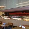 เคาเตอร์บาร์เค้ก ที่ ร้านอาหาร Lenotre Siam Paragon