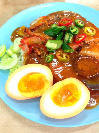 ร้านอาหาร ข้าวหมูแดงสีมรกต
