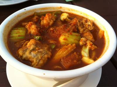 แกงส้มปลาทอด ที่ ร้านอาหาร ประภาคารบ้านอำเภอ